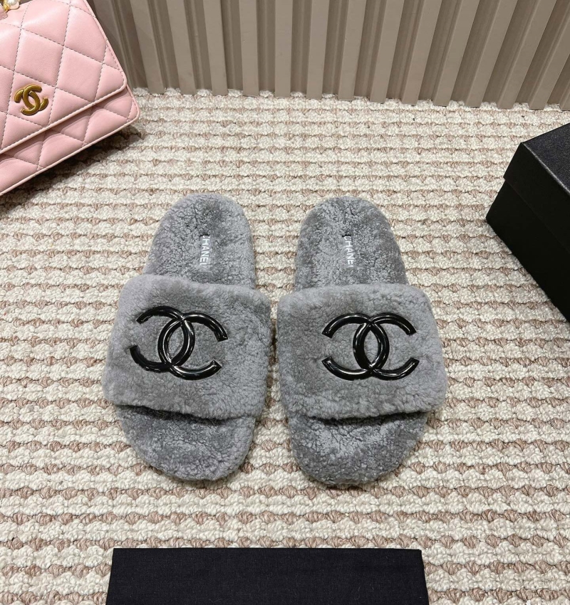 Ch*el slippers